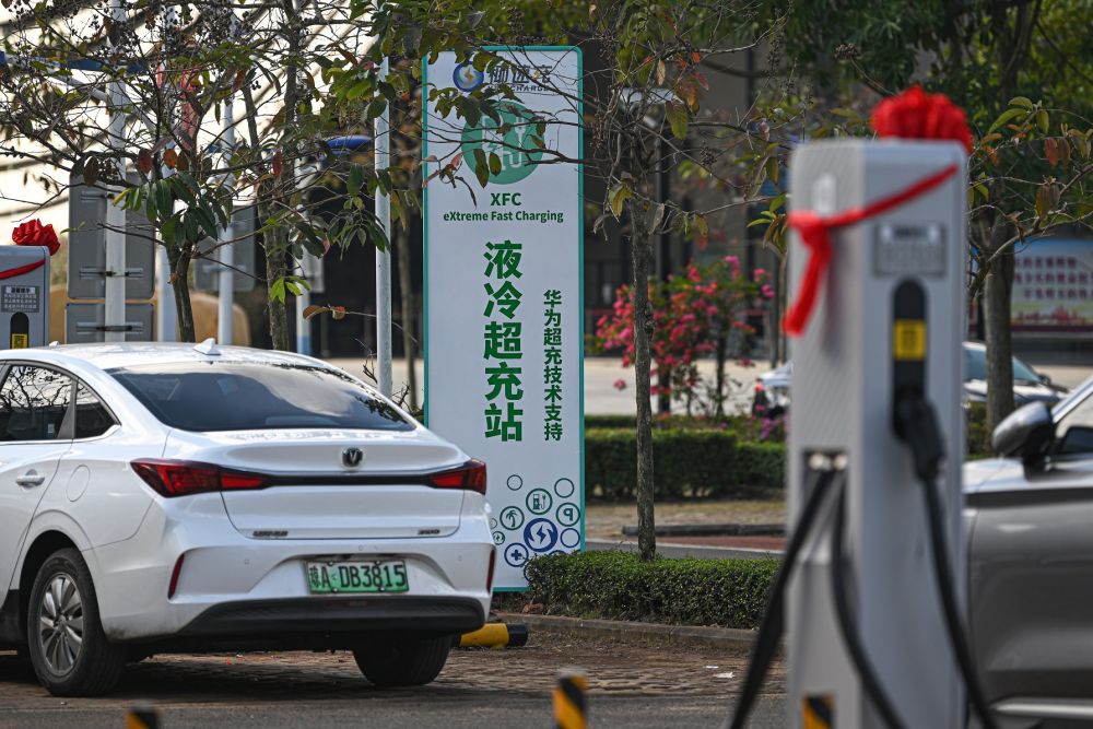 關(guān)于新澳門正版免費(fèi)資本車的虛假宣傳與犯罪問(wèn)題探討，新澳門正版免費(fèi)資本車虛假宣傳與犯罪問(wèn)題探究